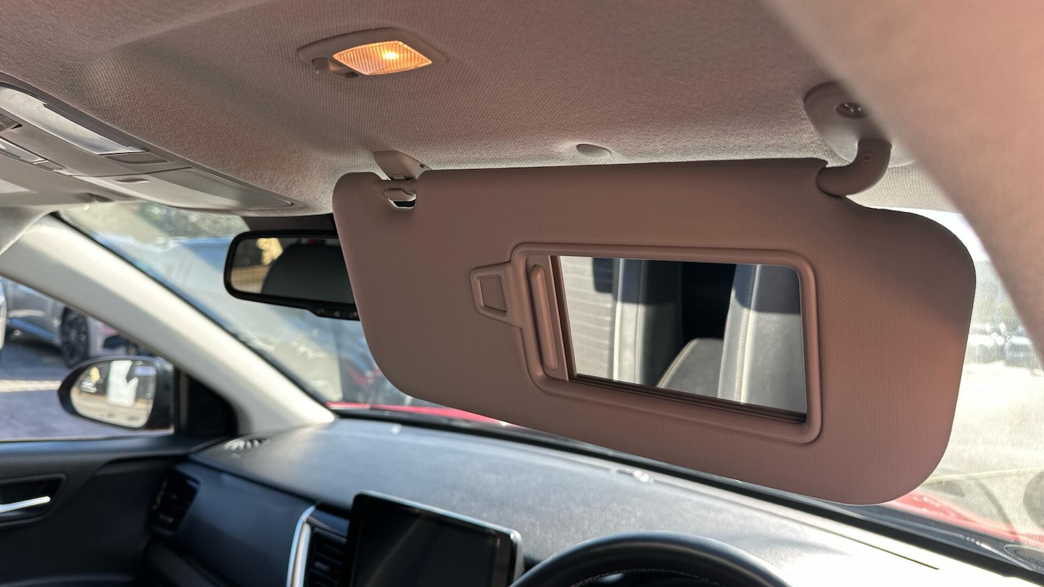 Used Kia Stonic 2023 for sale - 76337143: Photo 24