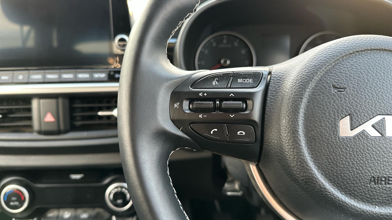 Used Kia Picanto 2023 for sale - 76633759: Photo 13