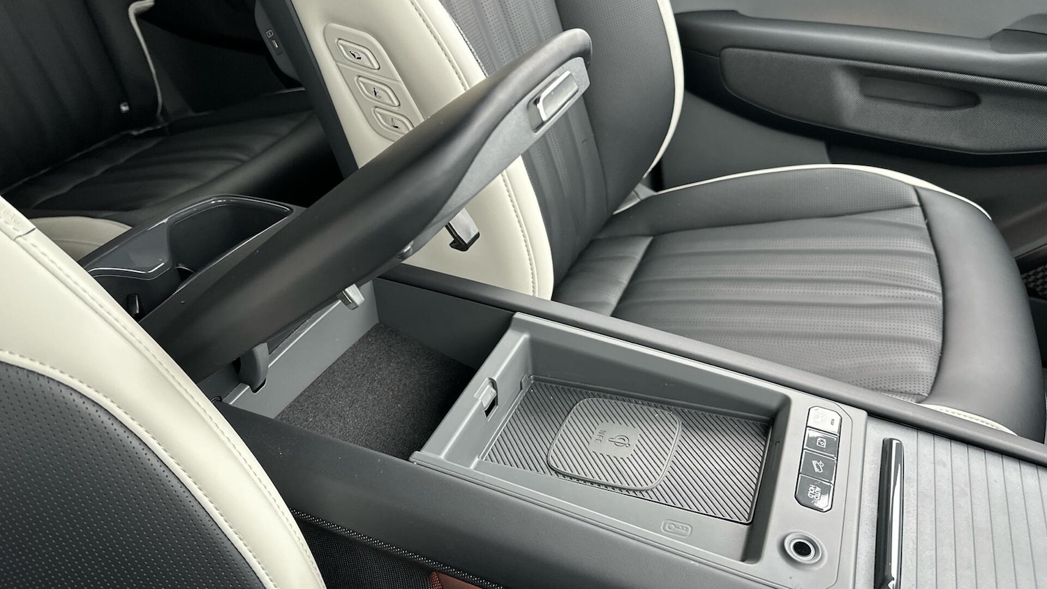 Used Kia EV9 2025 for sale - 78034297: Photo 30