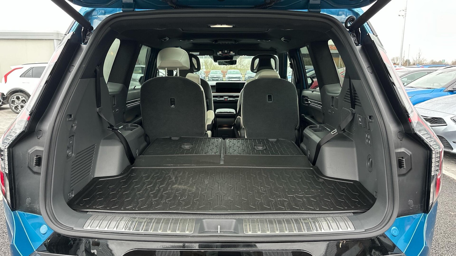 Used Kia EV9 2025 for sale - 78034297: Photo 8