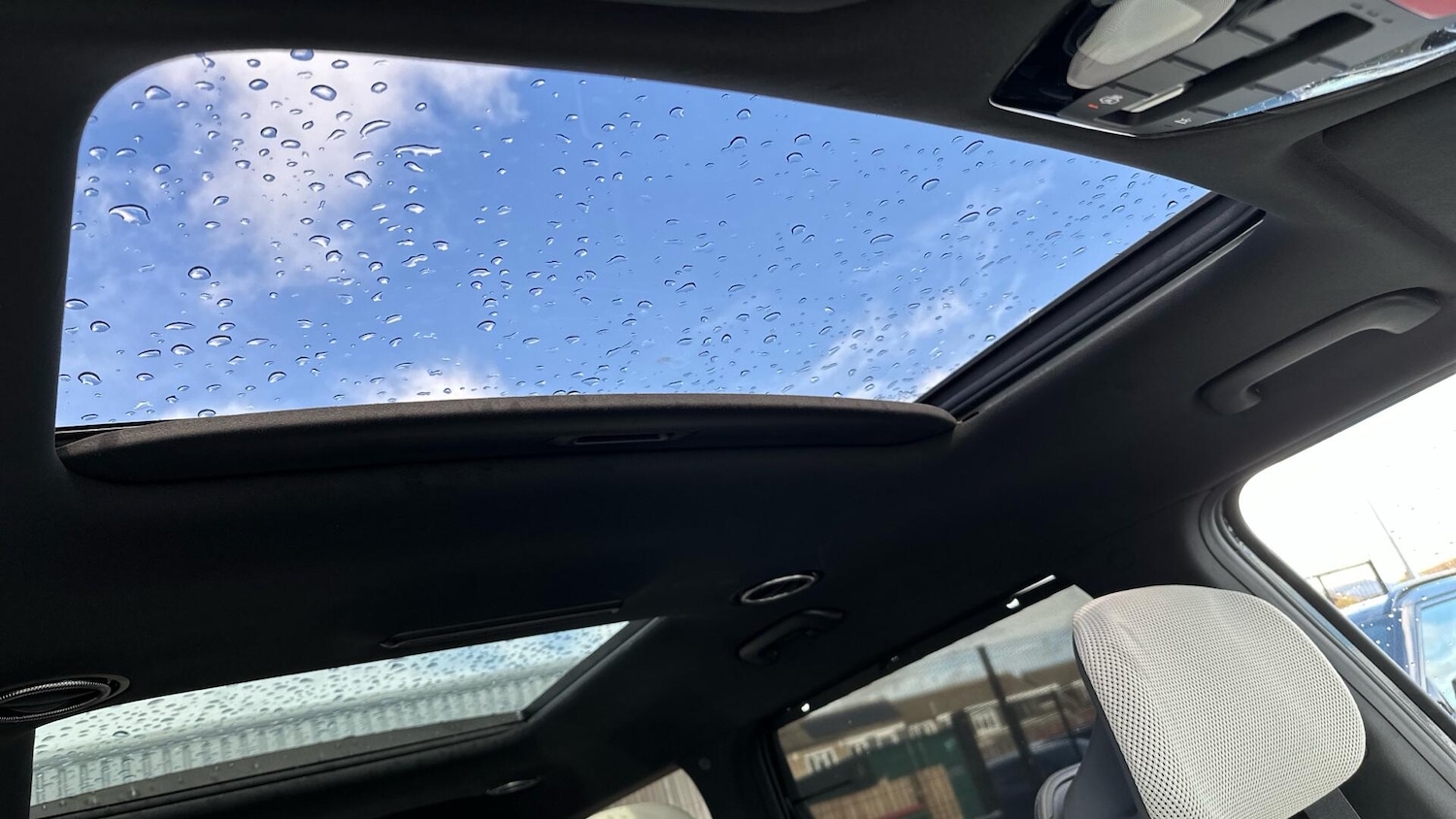 Used Kia EV9 2025 for sale - 76584932: Photo 14