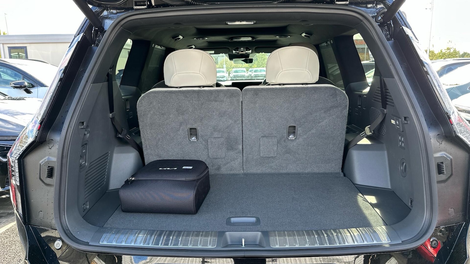 Used Kia EV9 2025 for sale - 76584932: Photo 16