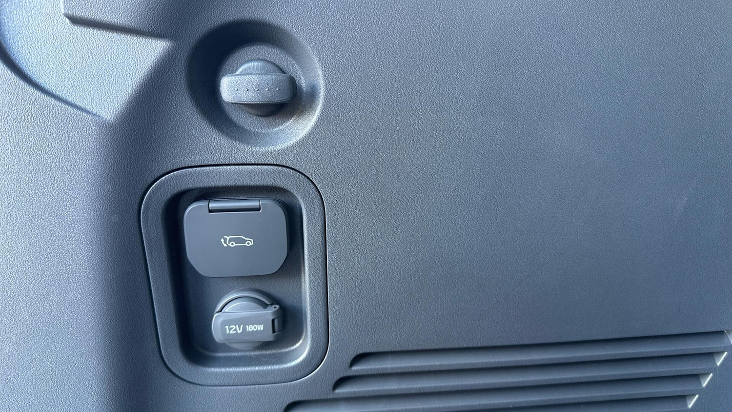 Used Kia EV9 2025 for sale - 76584932: Photo 42