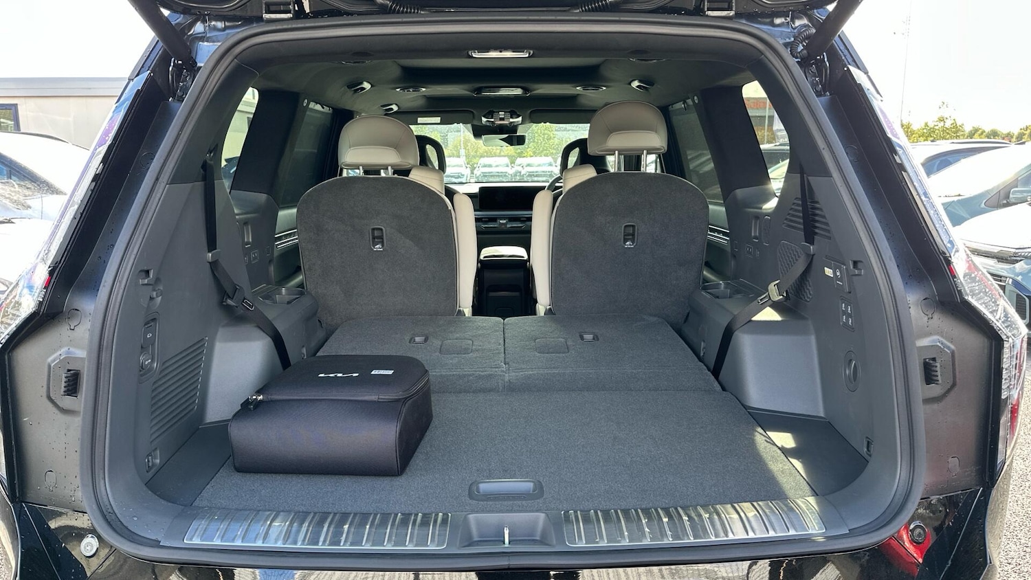 Used Kia EV9 2025 for sale - 76584932: Photo 8