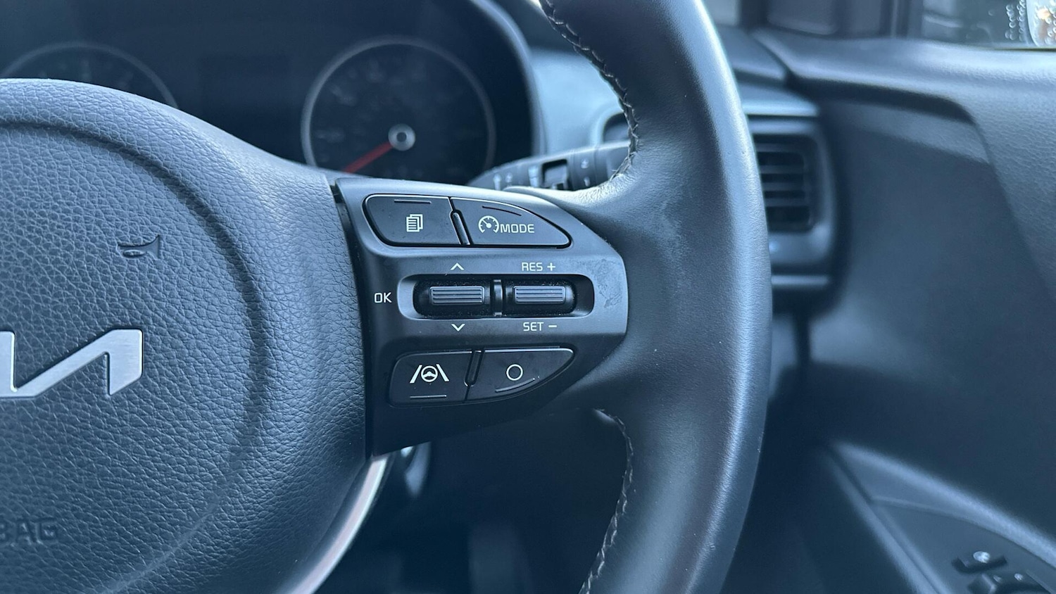 Used Kia Stonic 2022 for sale - 76337745: Photo 12