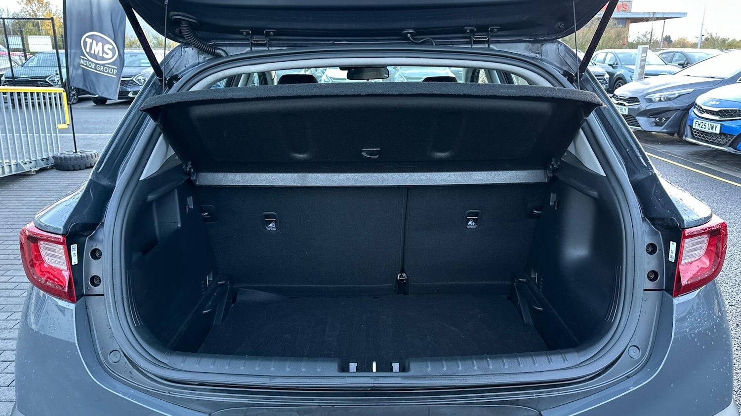 Used Kia Stonic 2022 for sale - 76337745: Photo 8