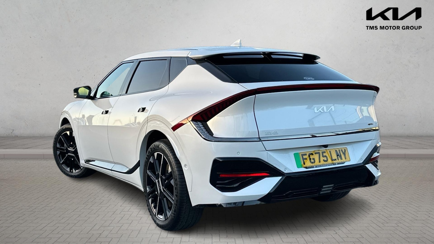 Used Kia EV6 2025 for sale - 76633621: Photo 2