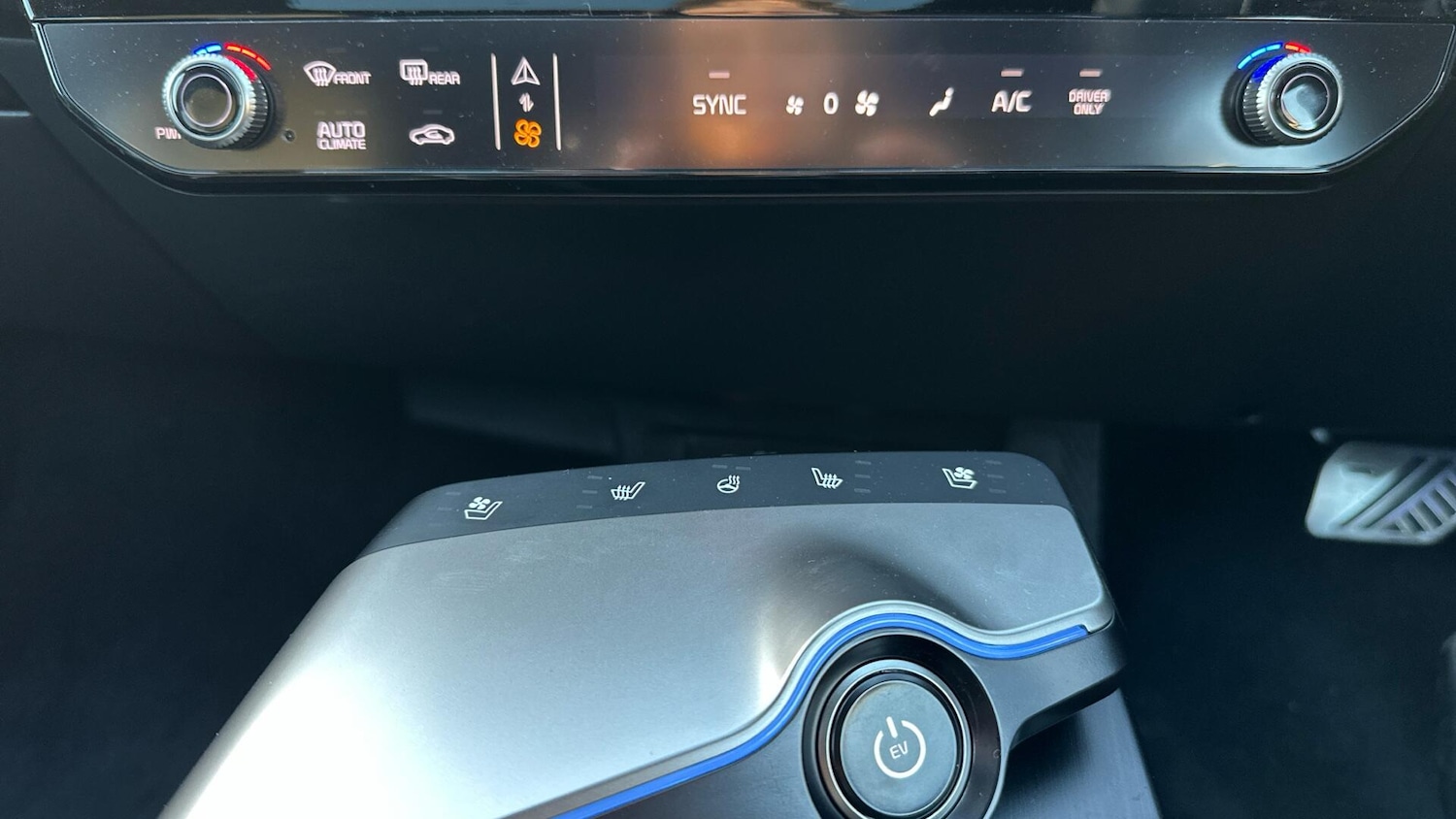 Used Kia EV6 2025 for sale - 76633621: Photo 24
