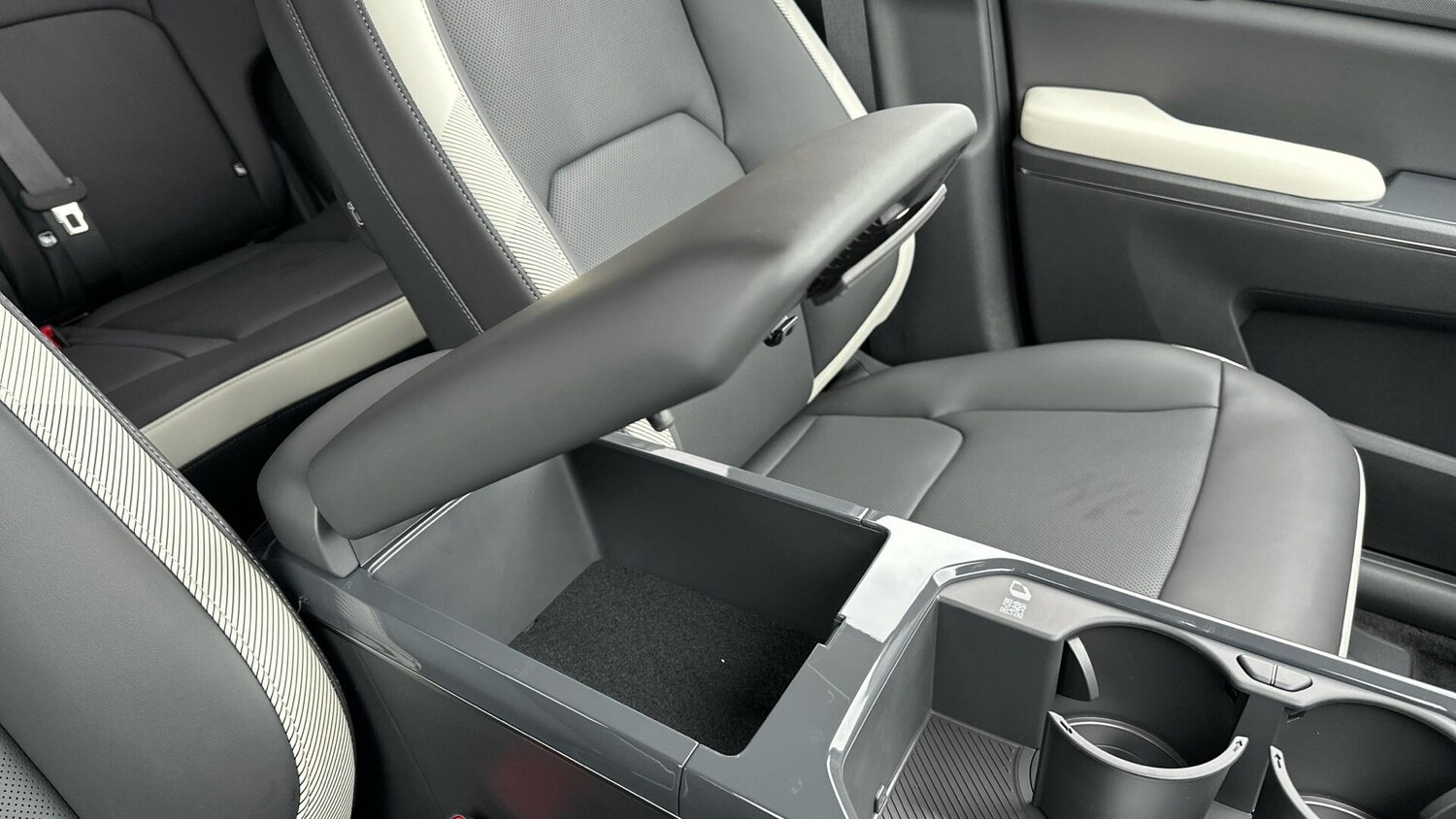 Used Kia EV5 2026 for sale - 77673190: Photo 28