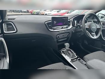 Used Kia Ceed 2024 for sale - 77853805: Photo