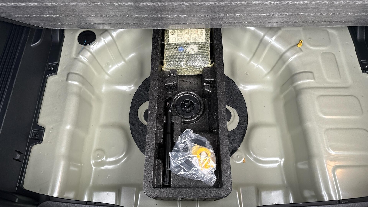 Used Kia Stonic 2025 for sale - 77400473: Photo 11