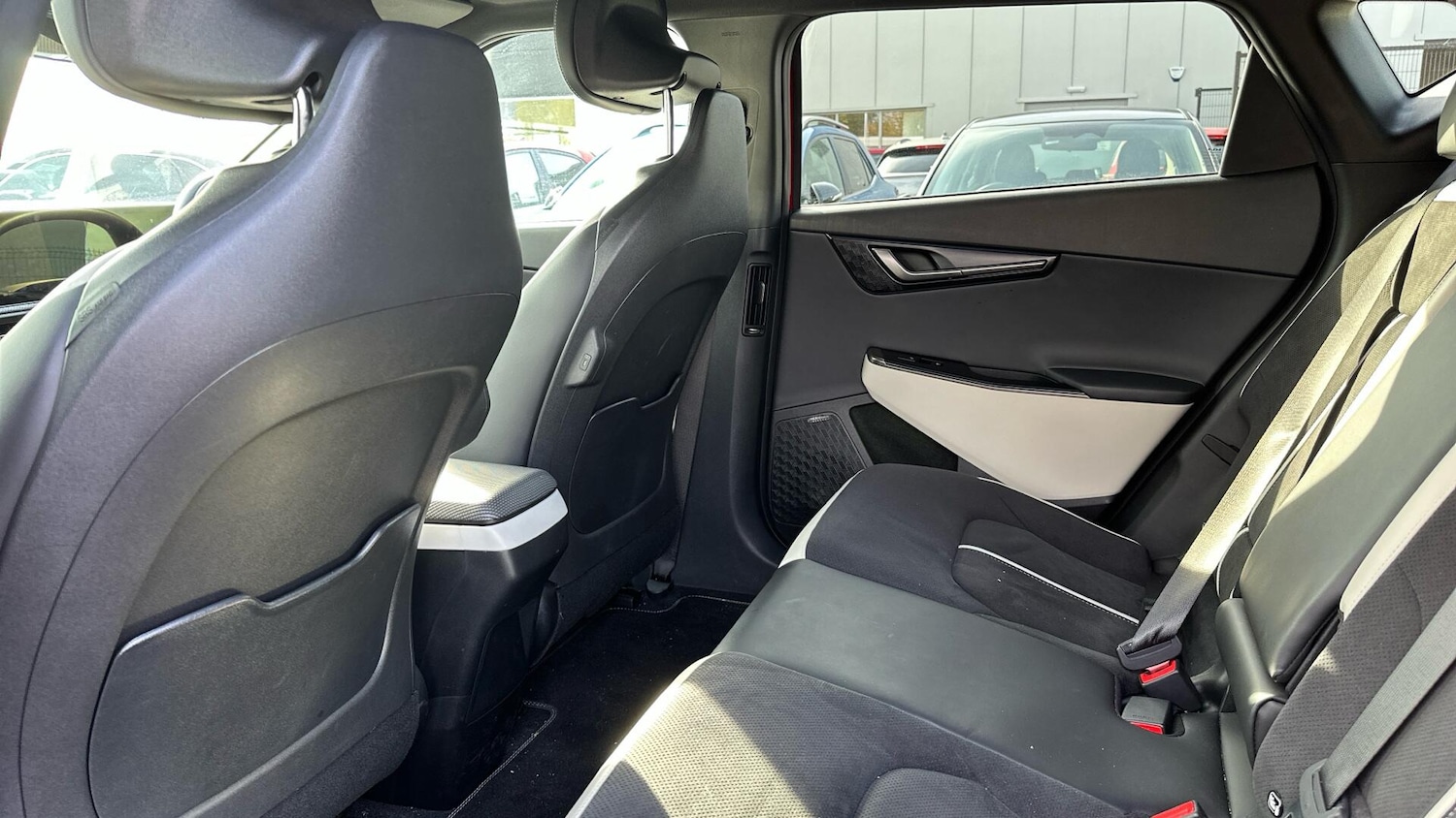 Used Kia EV6 2024 for sale - 76337512: Photo 12