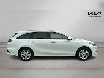 Used Kia Ceed 2025 for sale - 77670431: Photo