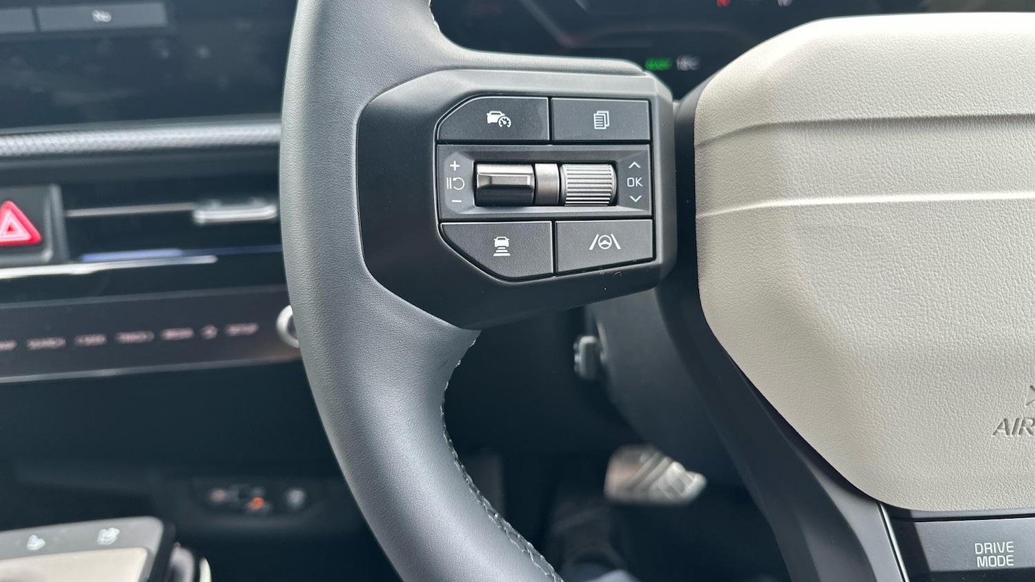 Used Kia EV6 2025 for sale - 76337470: Photo 29