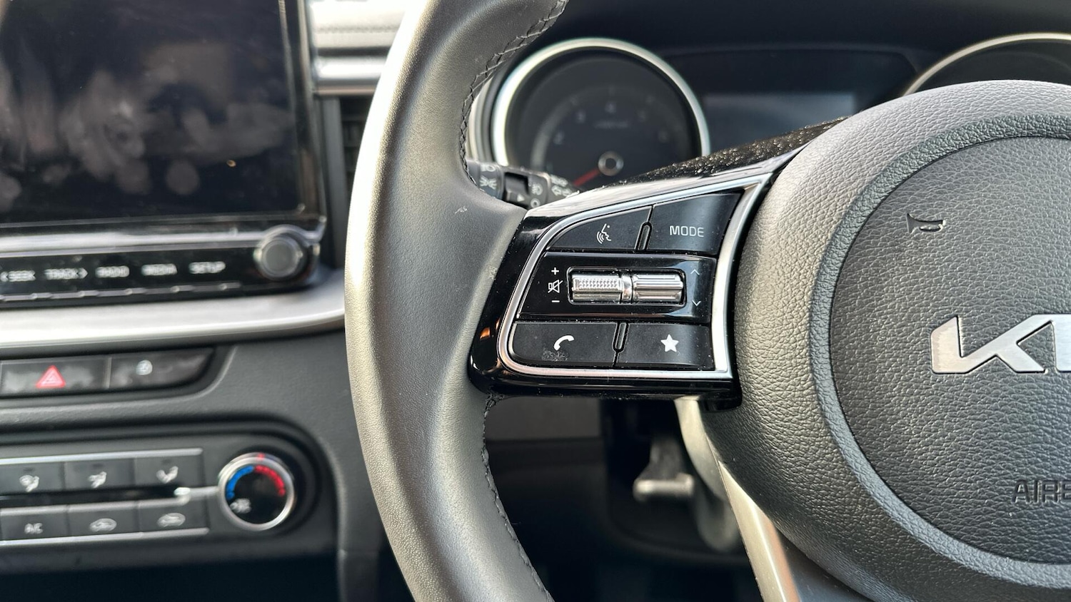 Used Kia Ceed 2025 for sale - 76336440: Photo 13