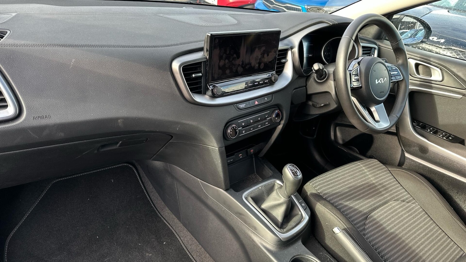 Used Kia Ceed 2025 for sale - 76336440: Photo 3