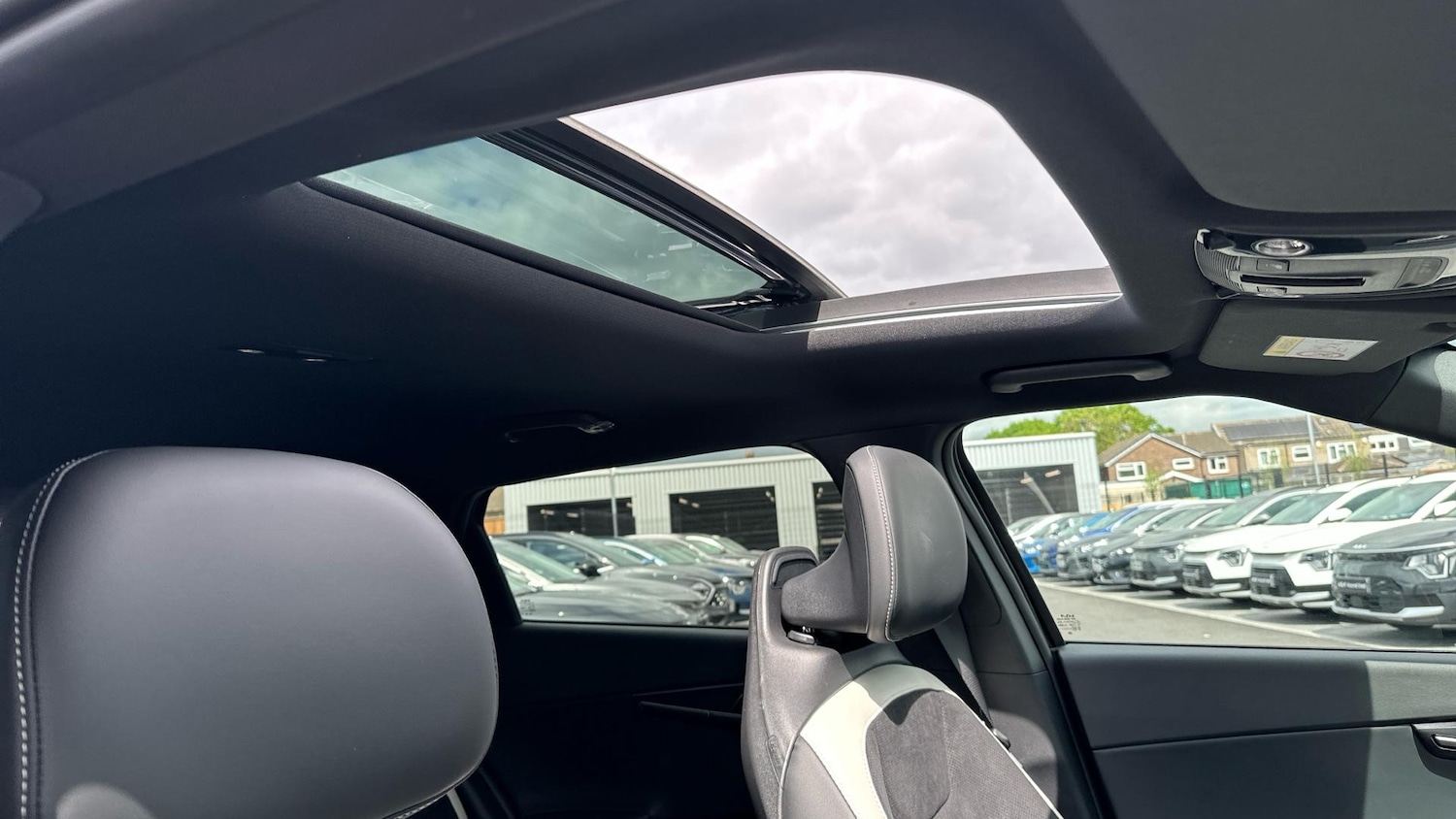 Used Kia EV6 2025 for sale - 76607445: Photo 41