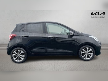 Used Hyundai i10 2019 for sale - 77440531: Photo