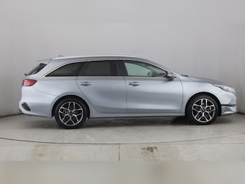 Used Kia Ceed 2025 for sale - 78935042: Photo