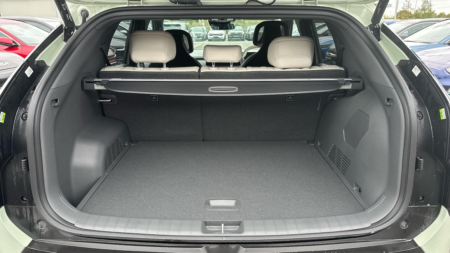 Used Kia EV3 2025 for sale - 76423524: Photo 8