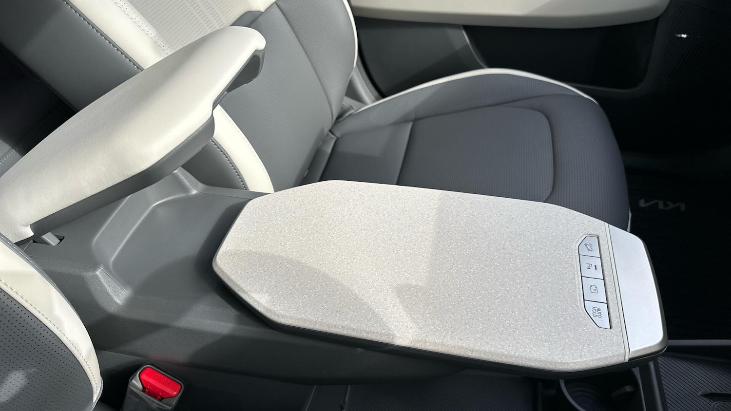 Used Kia EV3 2025 for sale - 76573406: Photo 28