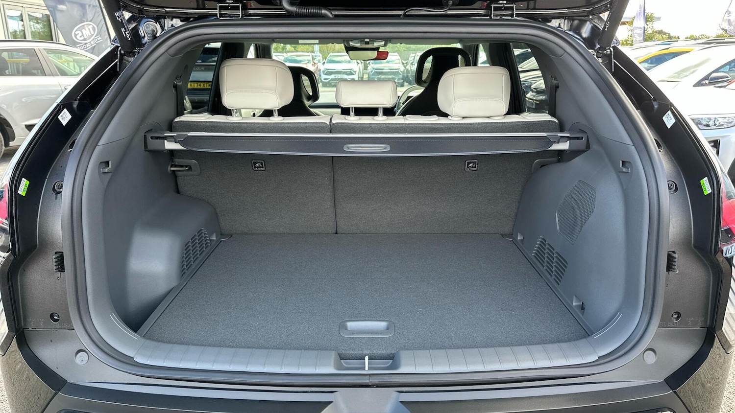 Used Kia EV3 2025 for sale - 76573406: Photo 8