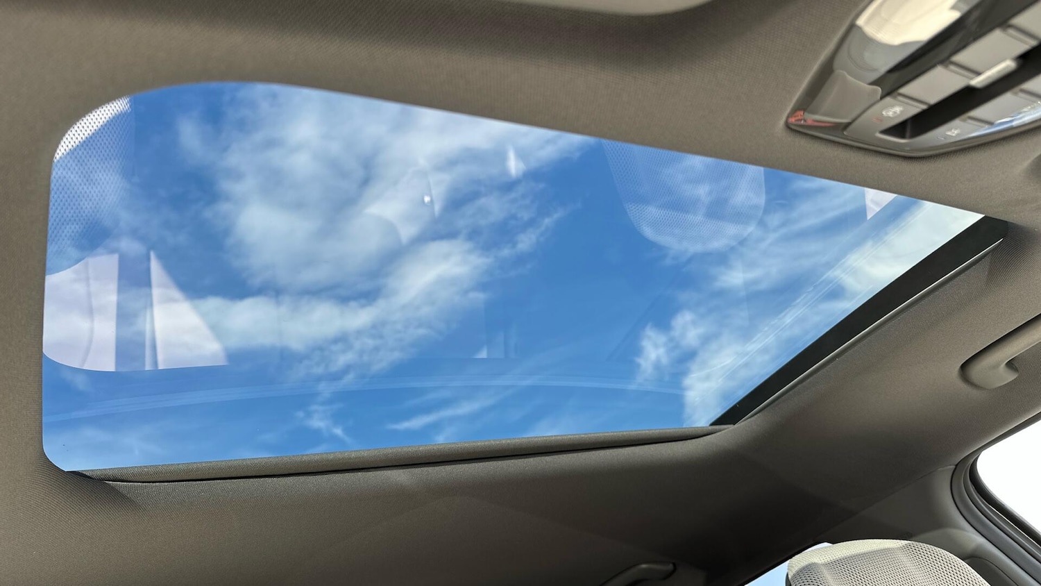 Used Kia EV3 2025 for sale - 76337005: Photo 14