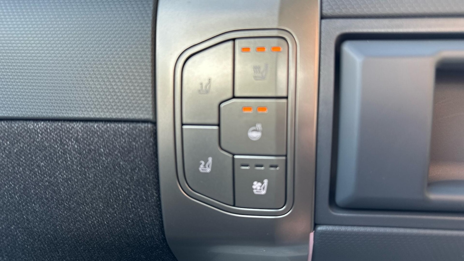 Used Kia EV3 2025 for sale - 76337005: Photo 24