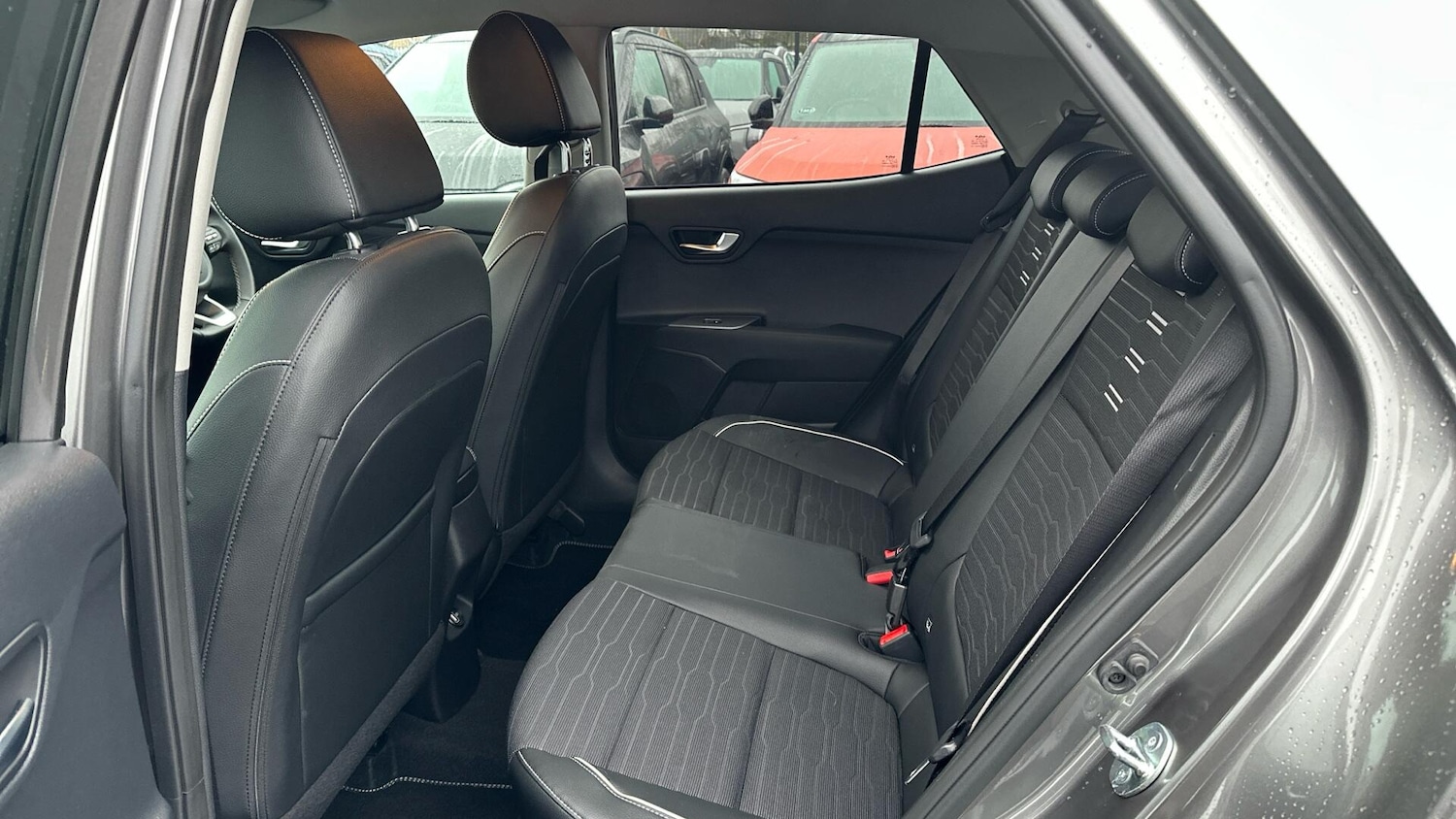 Used Kia Stonic 2025 for sale - 77073883: Photo 12