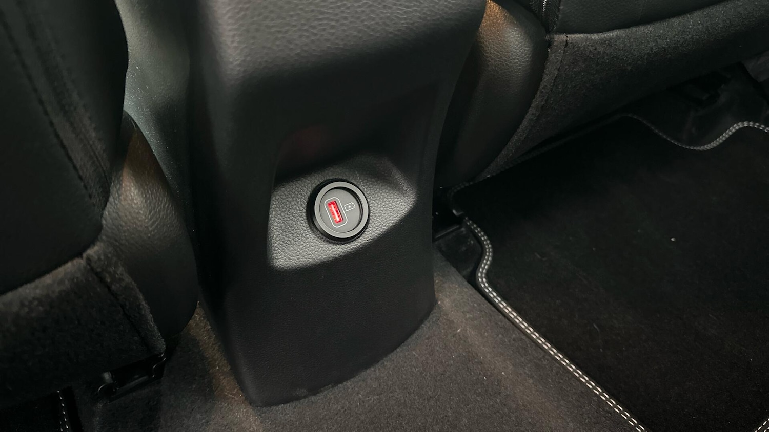 Used Kia Stonic 2025 for sale - 77073883: Photo 30