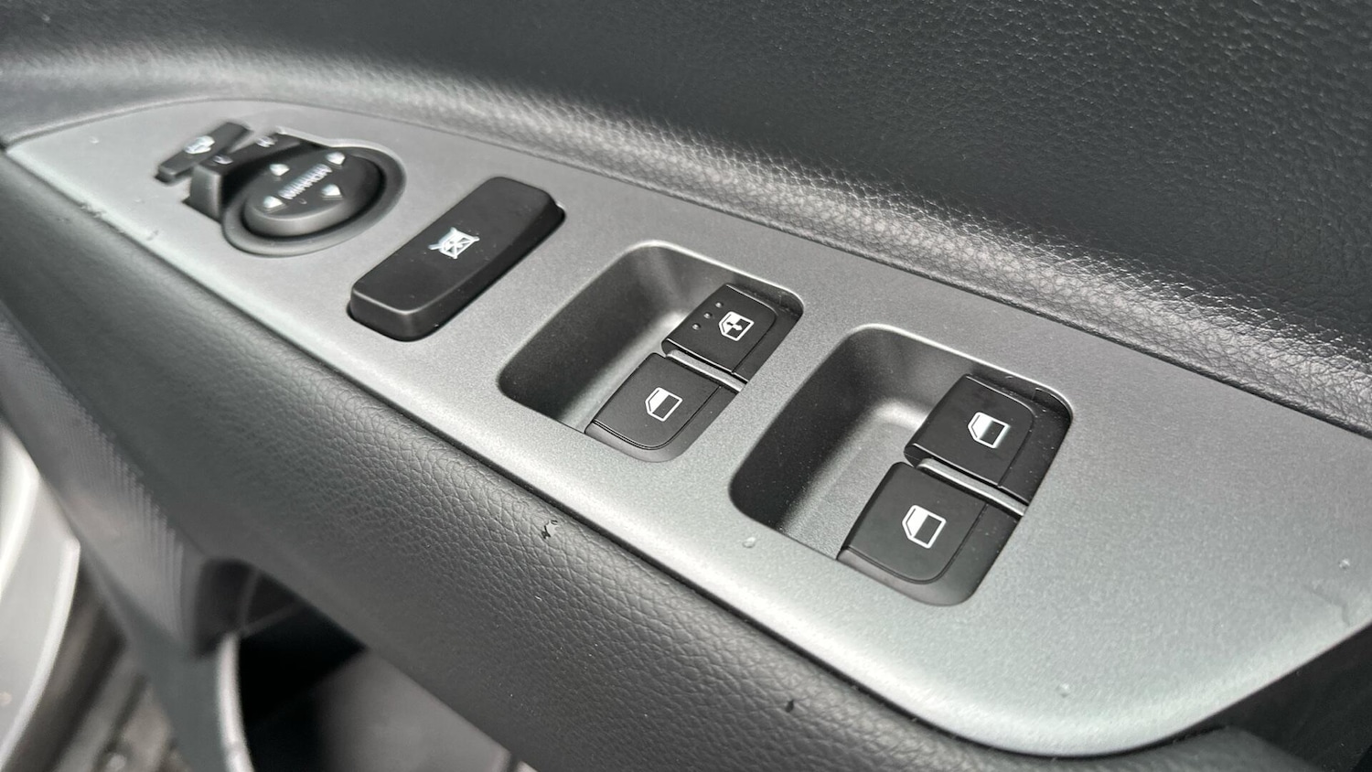 Used Kia Stonic 2025 for sale - 77073883: Photo 37