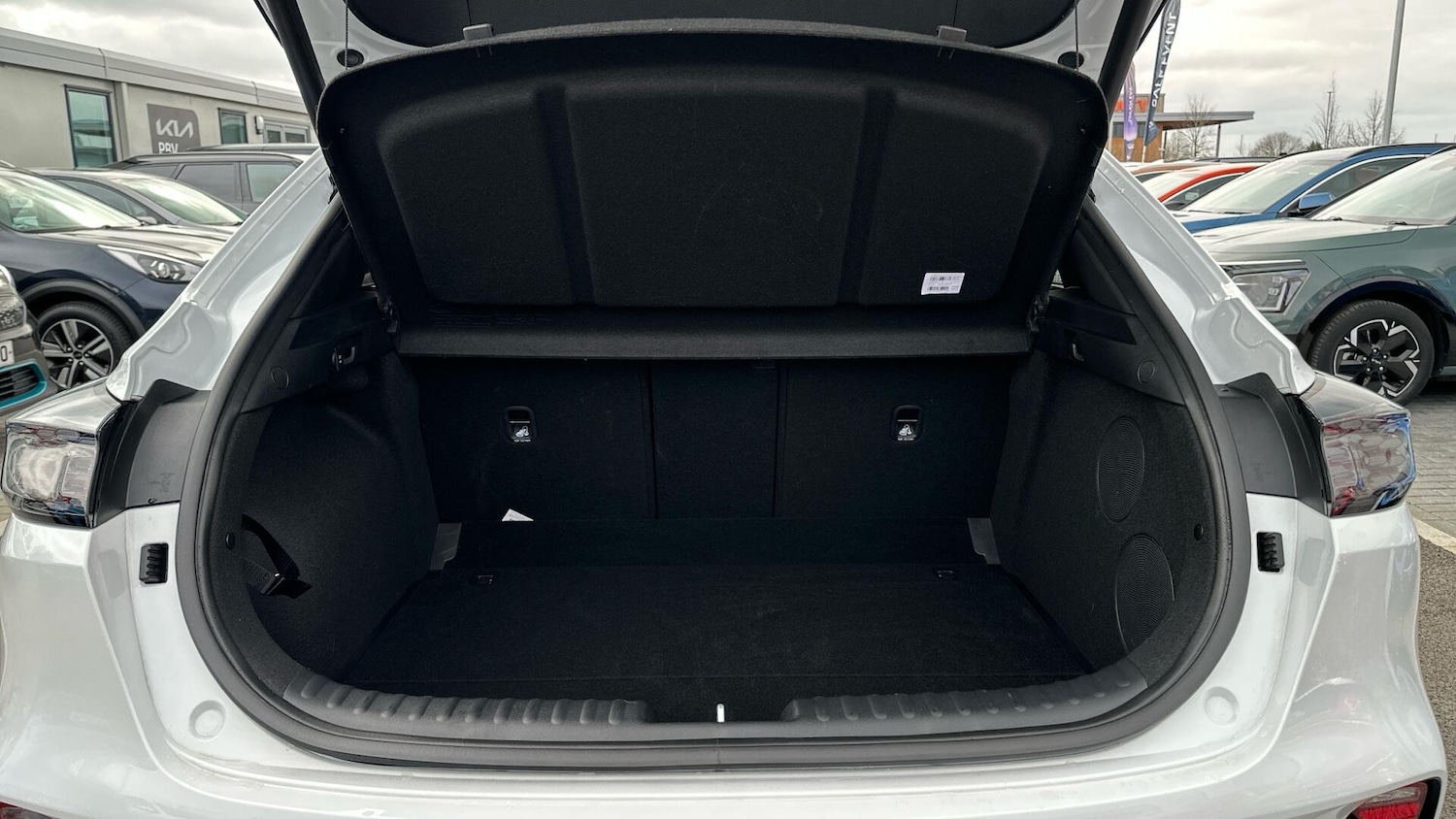 Used Kia XCeed 2025 for sale - 77673180: Photo 8