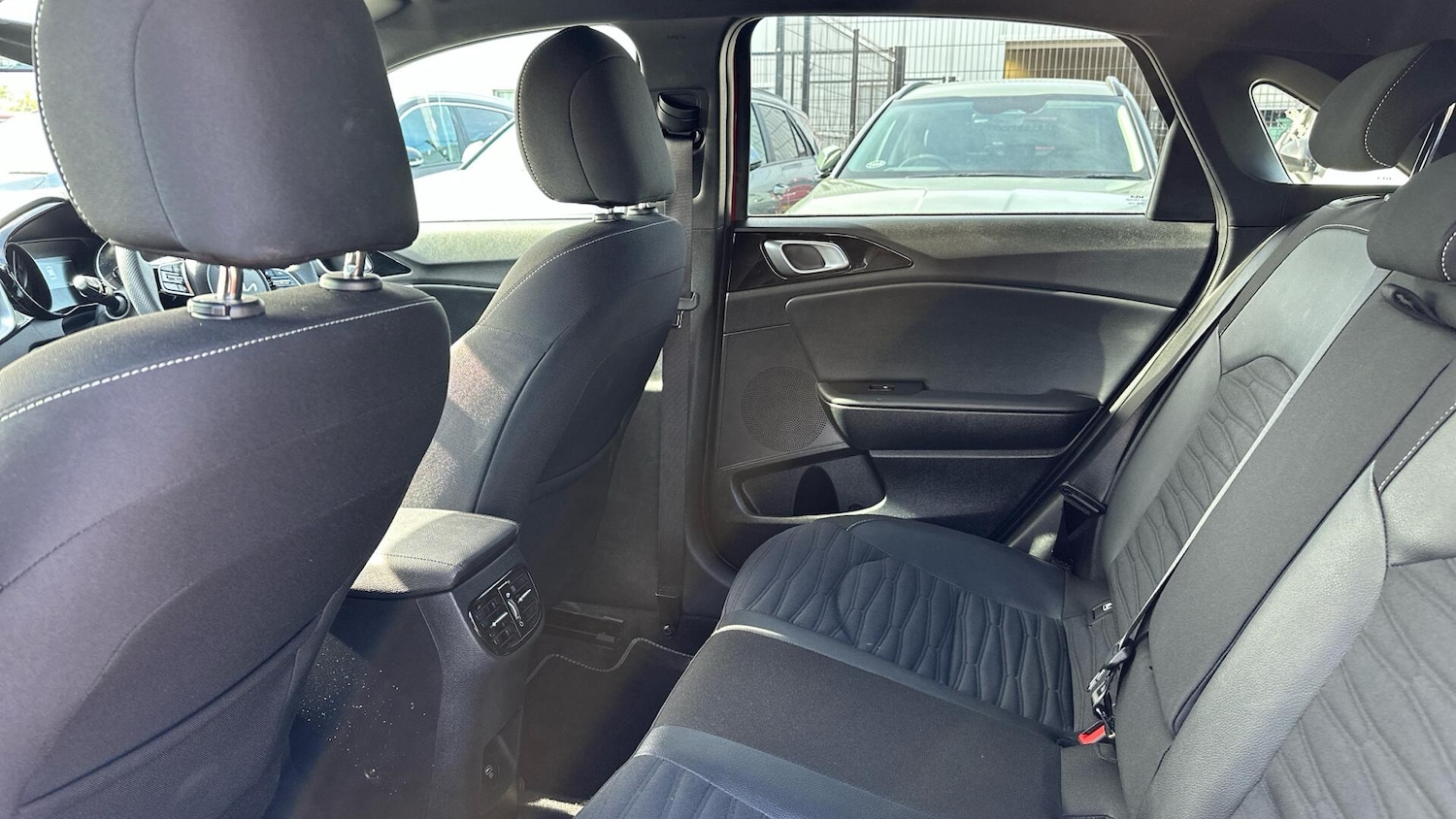 Used Kia Ceed 2025 for sale - 76336925: Photo 9