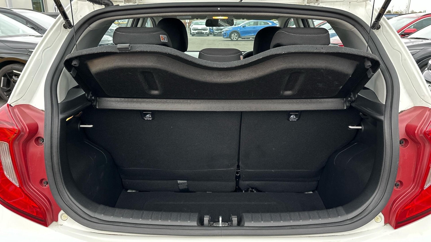 Used Kia Picanto 2018 for sale - 76527623: Photo 8