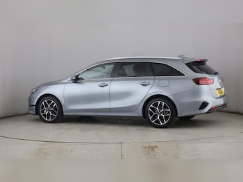 Used Kia Ceed 2025 for sale - 78934670: Photo
