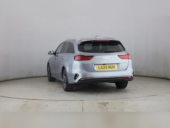 Used Kia Ceed 2025 for sale - 78934670: Photo