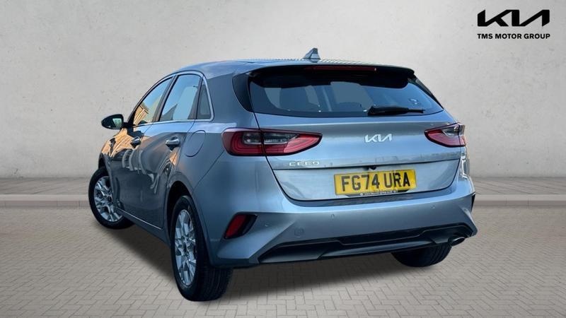 Used Kia Ceed 2024 for sale - 76512960: Photo 2