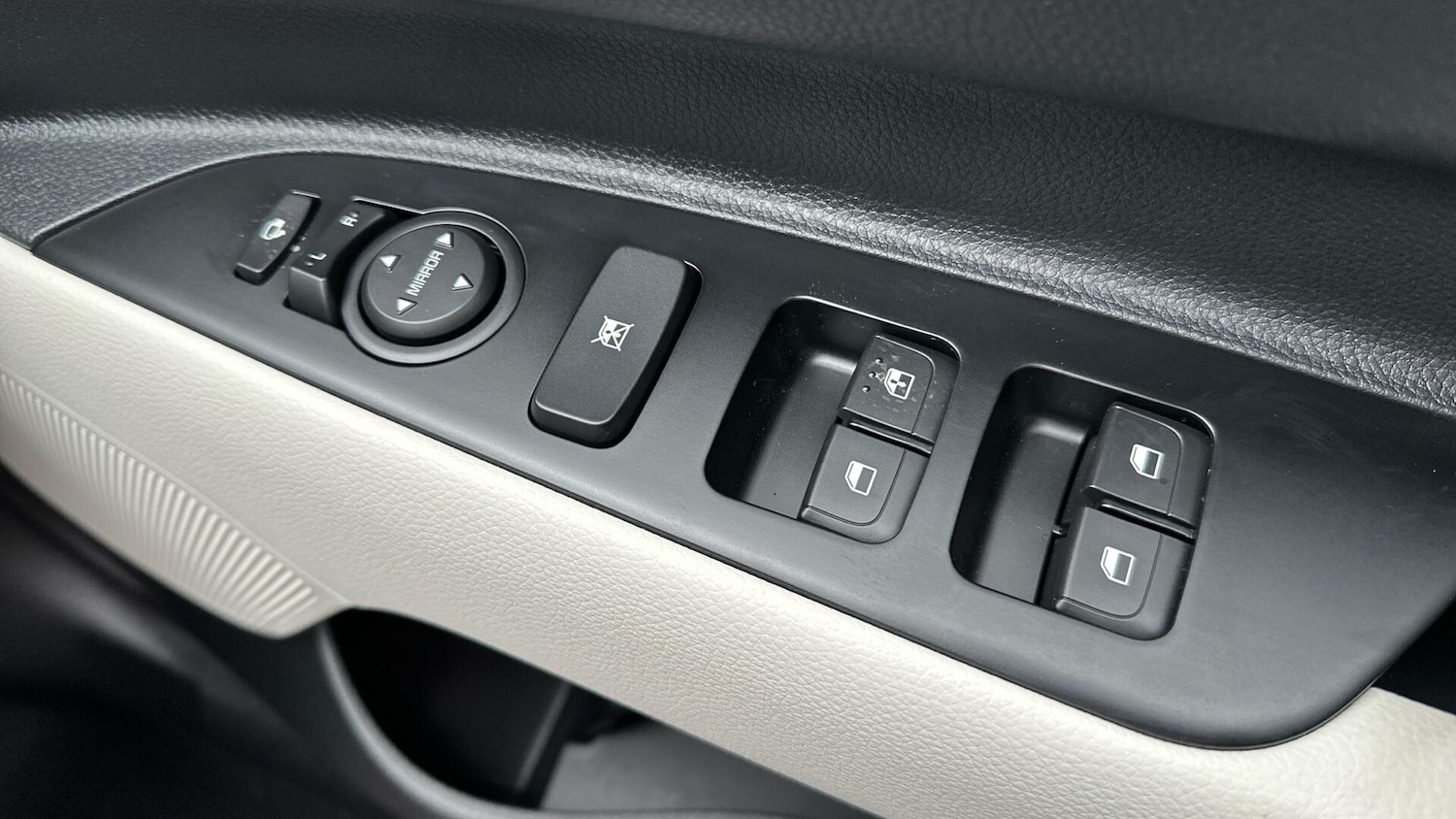 Used Kia Stonic 2026 for sale - 77993521: Photo 18