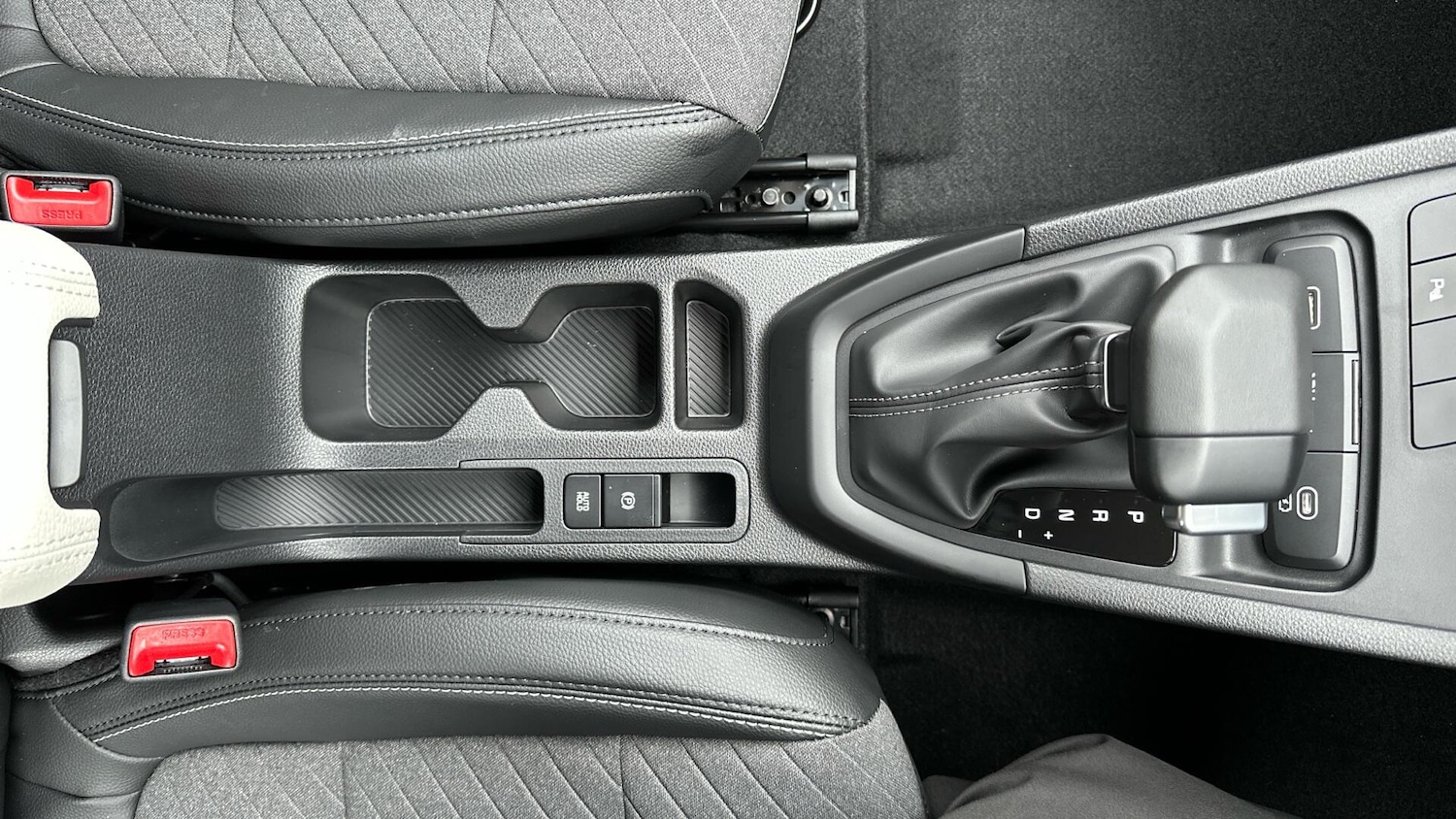 Used Kia Stonic 2026 for sale - 77993521: Photo 20