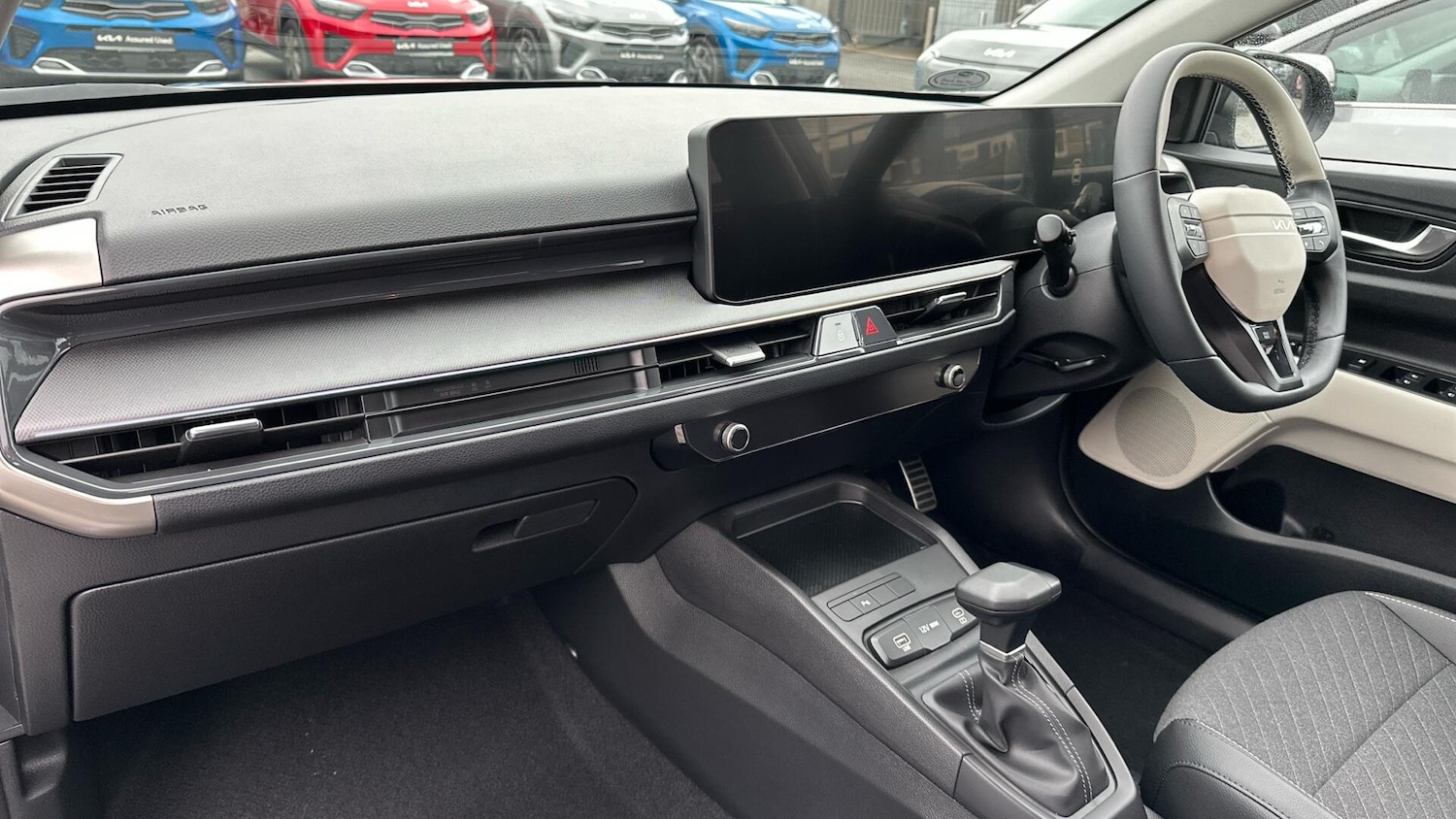 Used Kia Stonic 2026 for sale - 77993521: Photo 3