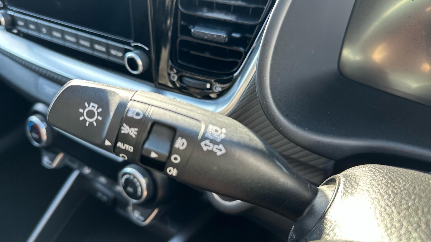 Used Kia Stonic 2024 for sale - 76336216: Photo 16