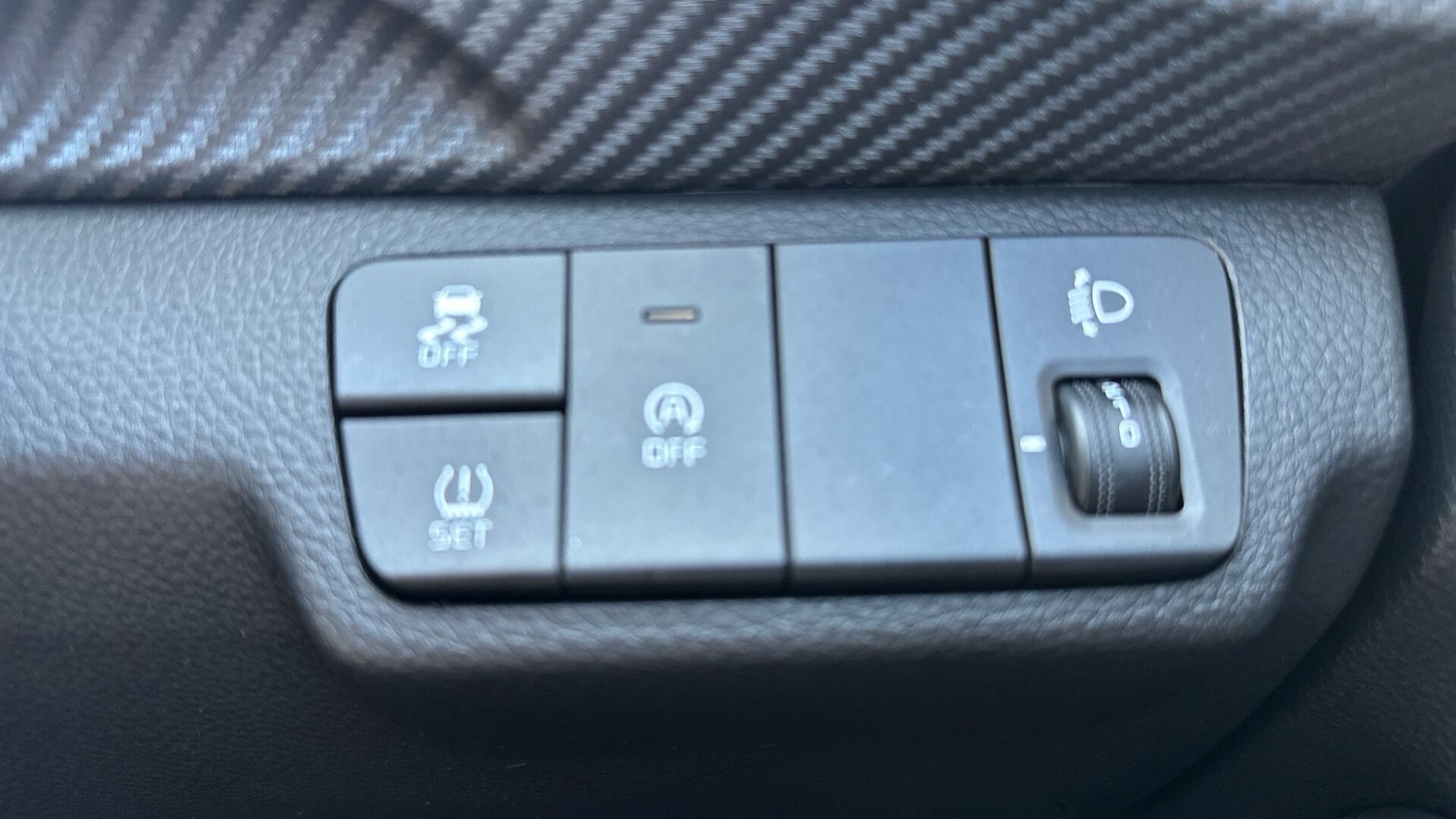 Used Kia Stonic 2024 for sale - 76336216: Photo 18