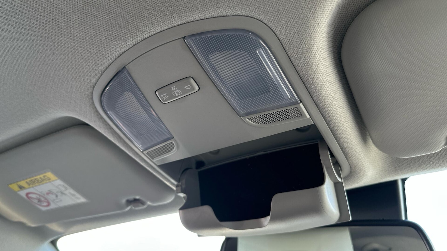 Used Kia Stonic 2024 for sale - 76336216: Photo 24