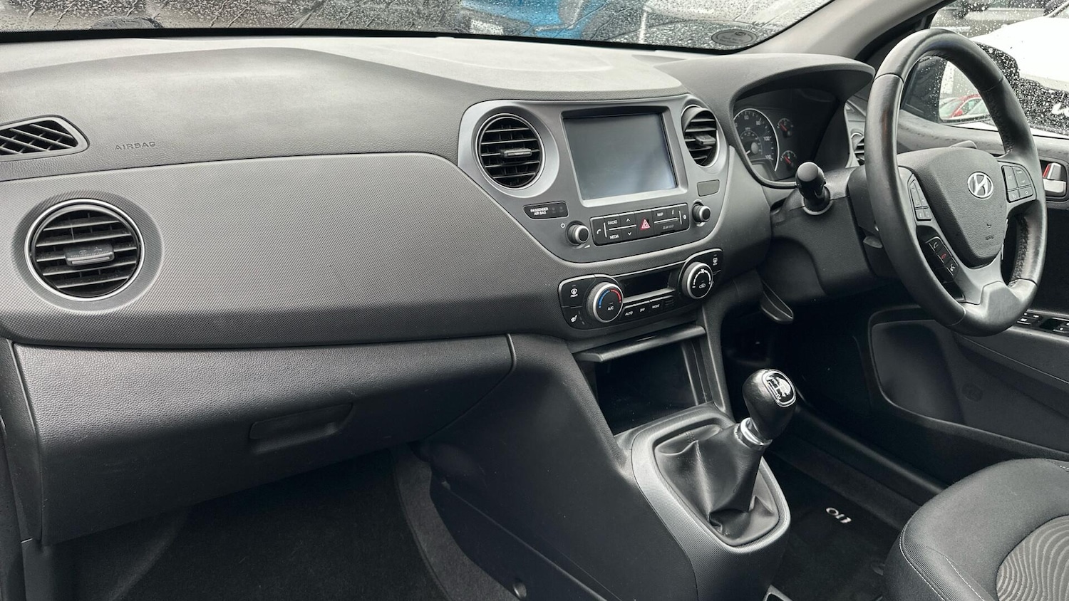 Used Hyundai i10 2019 for sale - 77598344: Photo 3