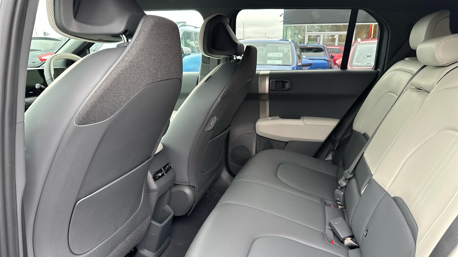 Used Kia EV3 2025 for sale - 76573682: Photo 11