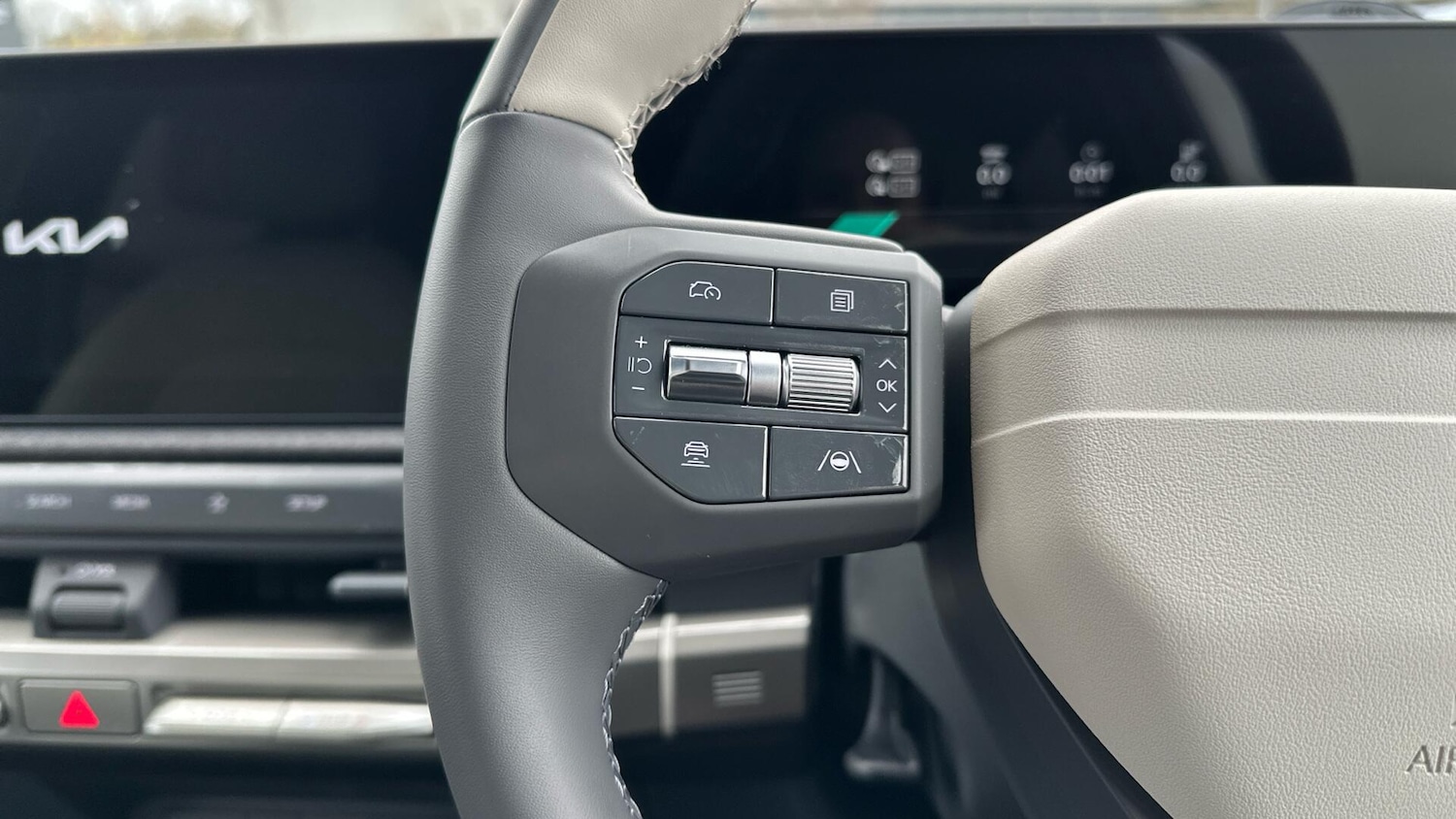 Used Kia EV3 2025 for sale - 76573682: Photo 15