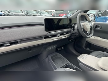 Used Kia EV3 2025 for sale - 76573682: Photo