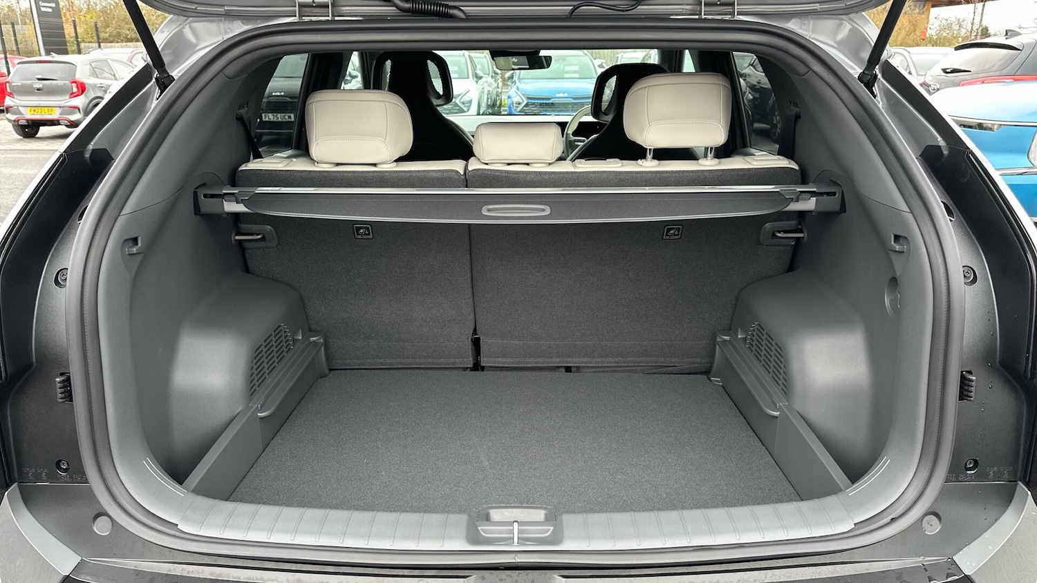 Used Kia EV3 2025 for sale - 76573682: Photo 8