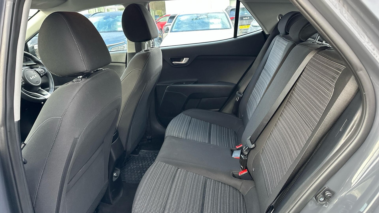 Used Kia Stonic 2022 for sale - 76336290: Photo 13