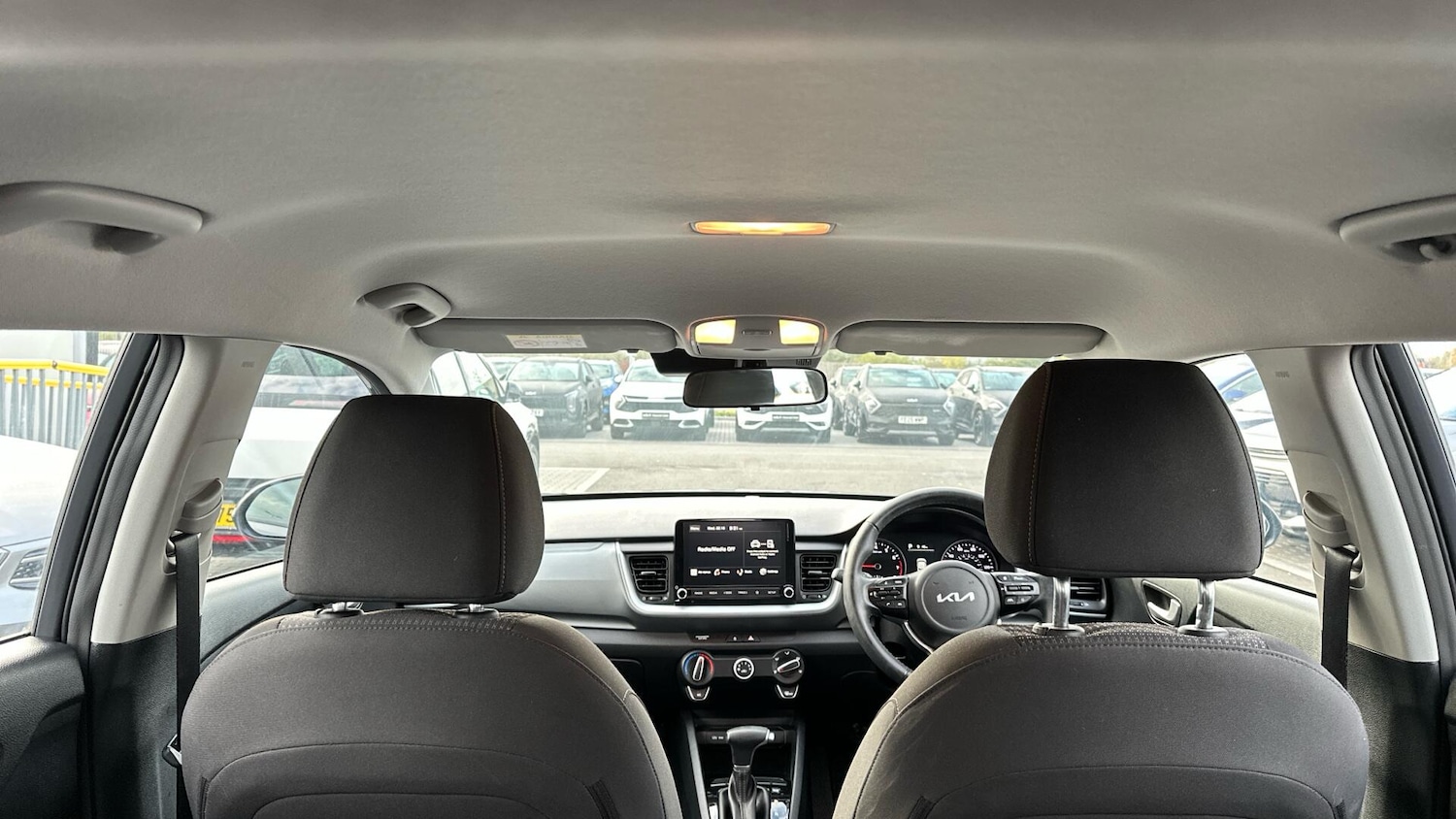 Used Kia Stonic 2022 for sale - 76336290: Photo 15